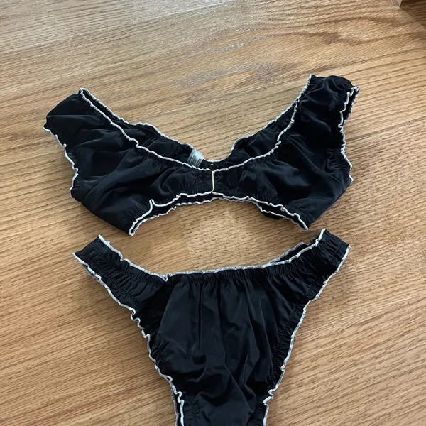 Frankie’s Bikinis set - Image 3