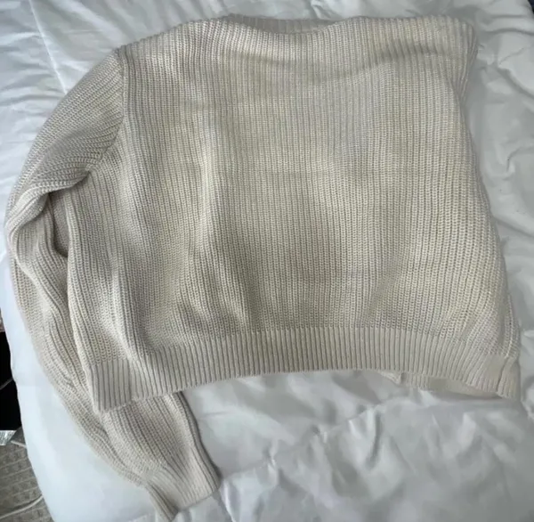 John Galt Cream Cropped Brandy Melville Cardigan - Image 3