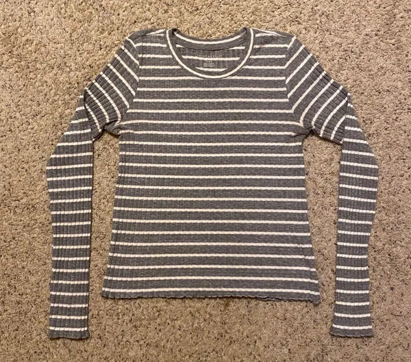 American Eagle ‼️ Striped Lettuce Edge Long Sleeve‼️ - Image 2