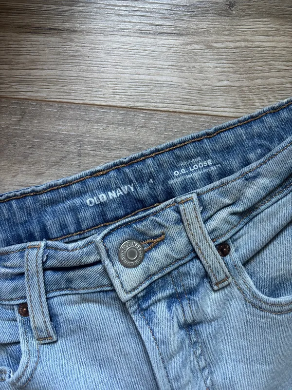 Old Navy OG Loose Mid-Rise Jeans Light Wash - Image 3
