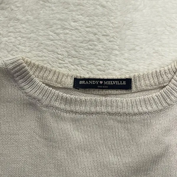 Brandy-melville Women's Red and White Jumper - Image 3