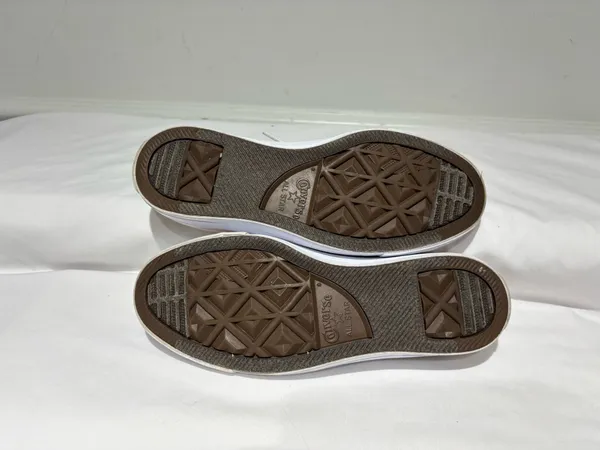 Converse All Star Slip-On Sneakers Size 7 - Image 11