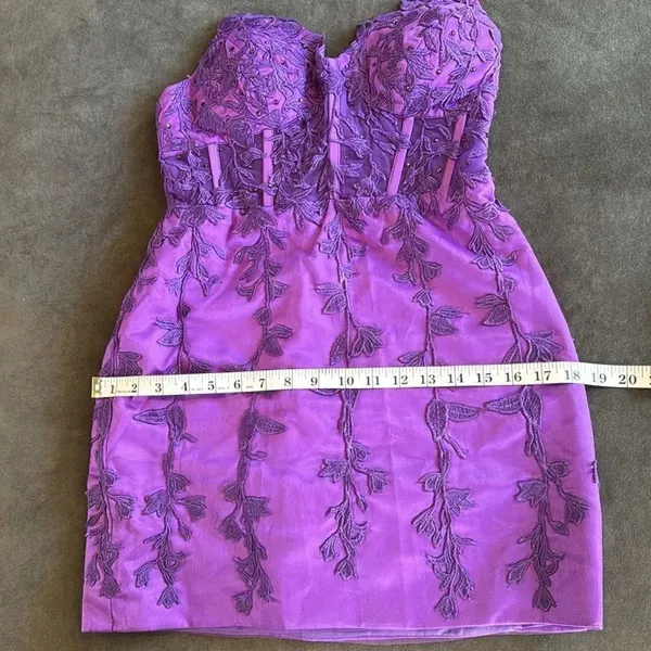 Women’s Purple Short Party Dress Beading Sheer Bodice Corset Back Ties Size 4 - Image 11