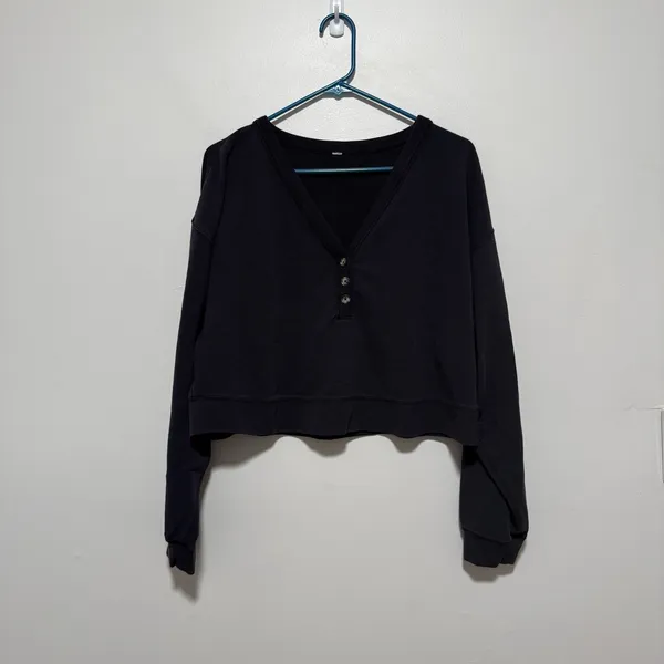 Alo Yoga Micro Waffle Pleasant Cropped Henley in Black - Image 2