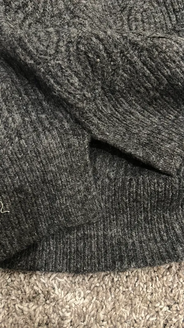 Abercrombie Sweater - Image 4