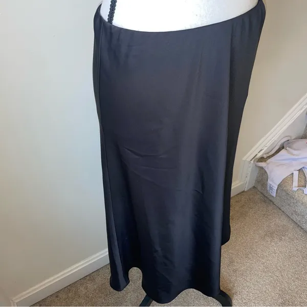 The Drop Silky Slip Skirt Black Size M - Image 6