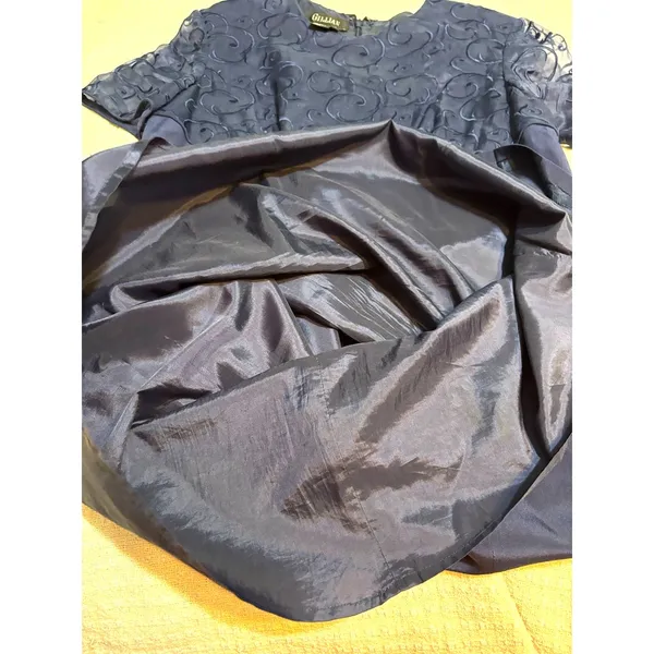 Vintage Gillian 100% Silk Dress Size 10 – Navy Embroidered - Image 4