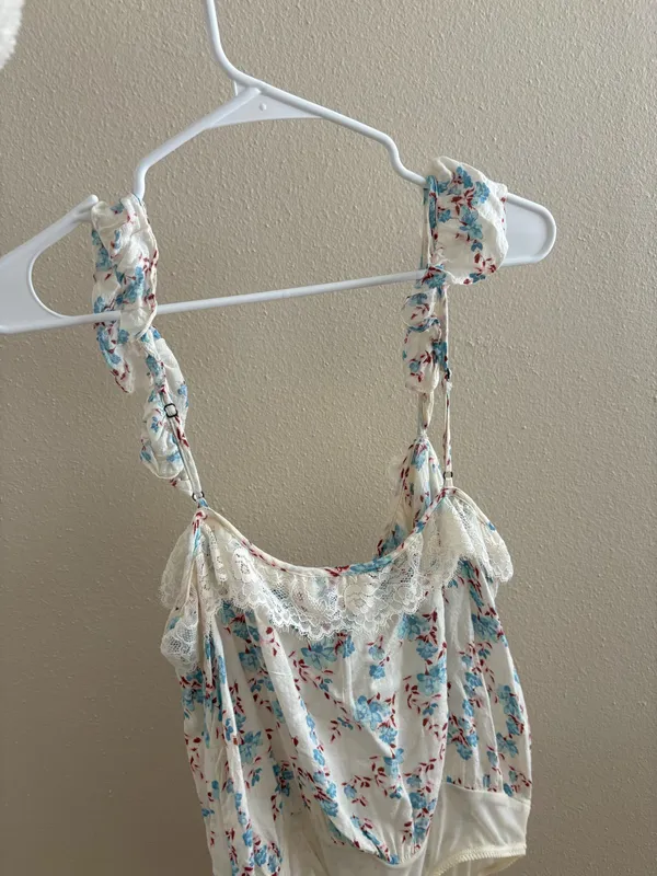 Free people top - Image 2