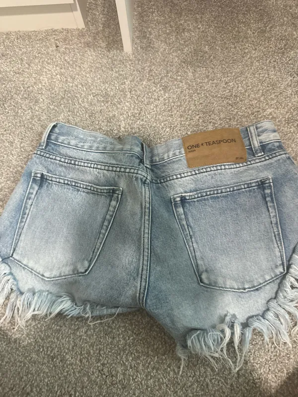 One teaspoon low rise denim shorts - Image 2