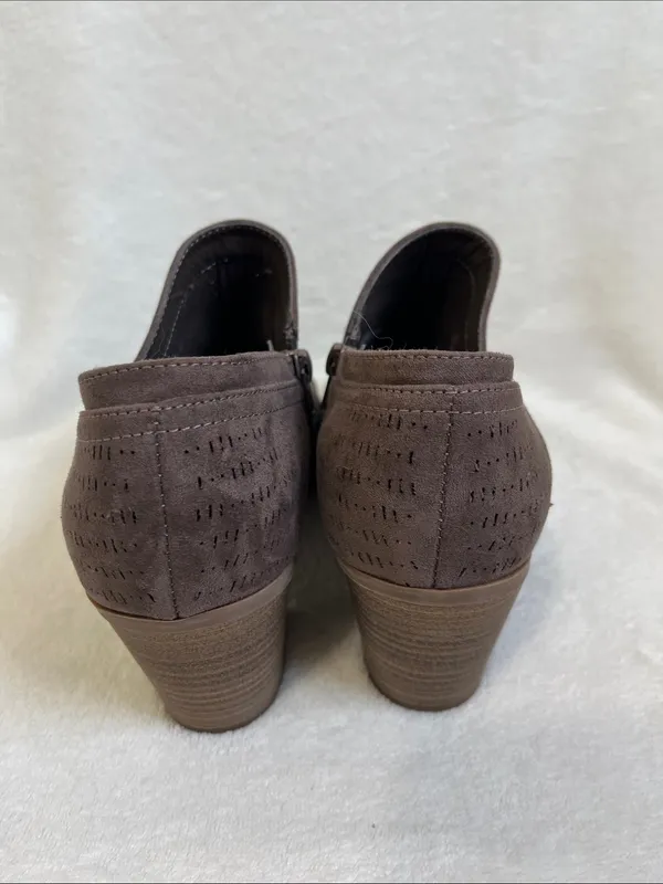 Hocus Pocus Women's Suede Open - Image 4