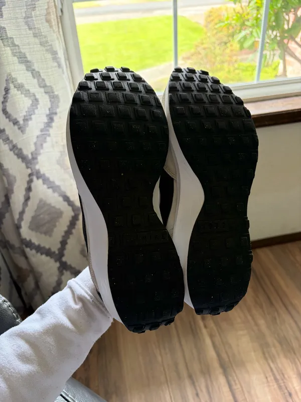 Nike Waffle Debut Sneakers - Image 4