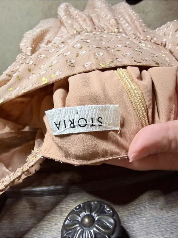 Storia Blush Pink Mini Dress with Gold Foil Accents - Image 3