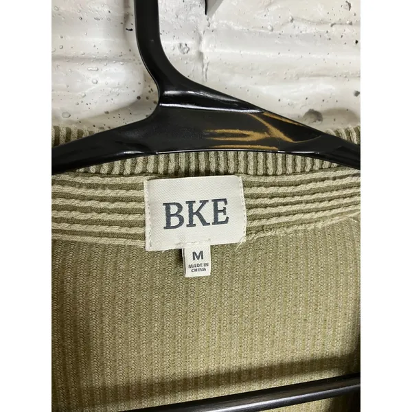 BKE‎ Ribbed Knit Shacket Womens Medium Olive Green Excellent Button Down Shirt - Image 3
