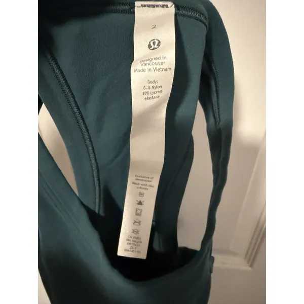 Lululemon Teal Racerback Tank‎ Top Align Athleisure Sporty Size 2 - Image 4