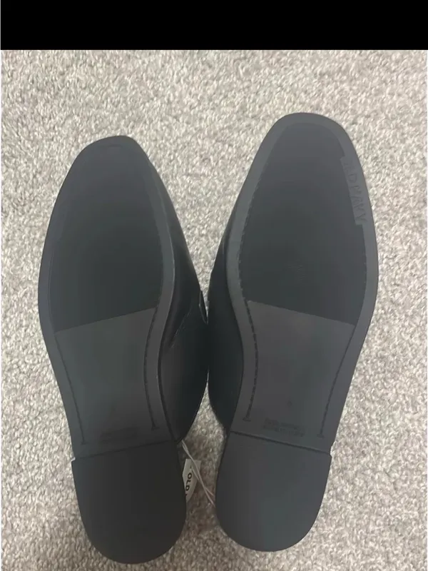 Old Navy Women's Black Slip-On Loafers with Gold Accent - Image 3