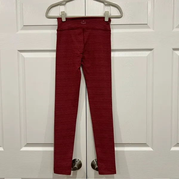 BEYOND‎ YOGA Spacedye Leggings 27" Red Womens Size Small - Image 2