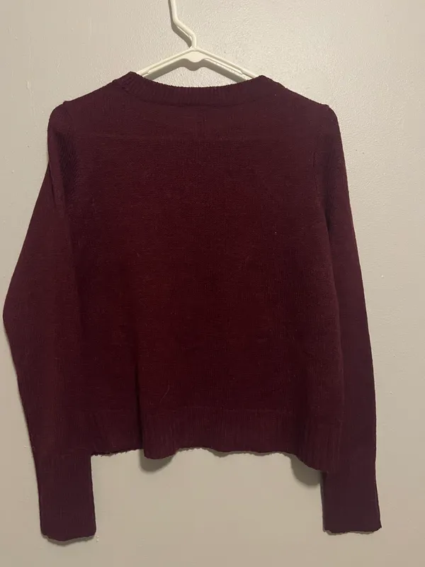 H&M Burgundy Cropped Sweater - Image 2