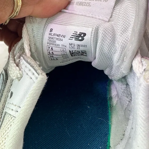 New Balance 574 Retro Sneaker in Light Gray and White - Image 9