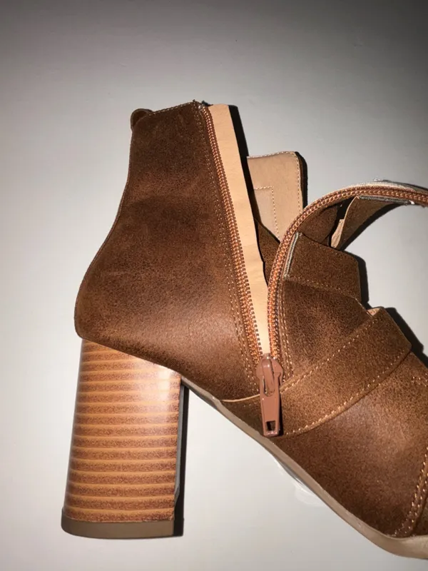 Journee Collection Brown Ankle Bootie Boots Women’s Size 7 Pointed Toe Belted - Image 6