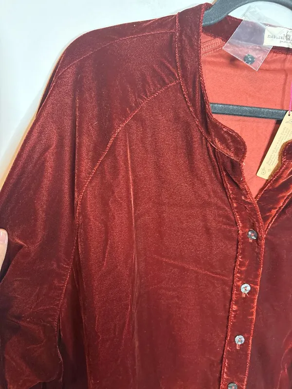 NWT Natural Life Laid Back Velvet Button Down Top Burgundy Rust - Image 3