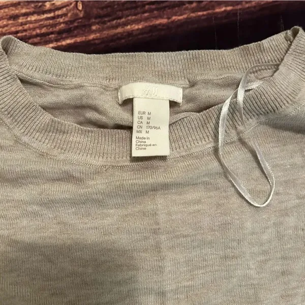 Women’s H&M Basic Grey Sweater Size M - Image 2