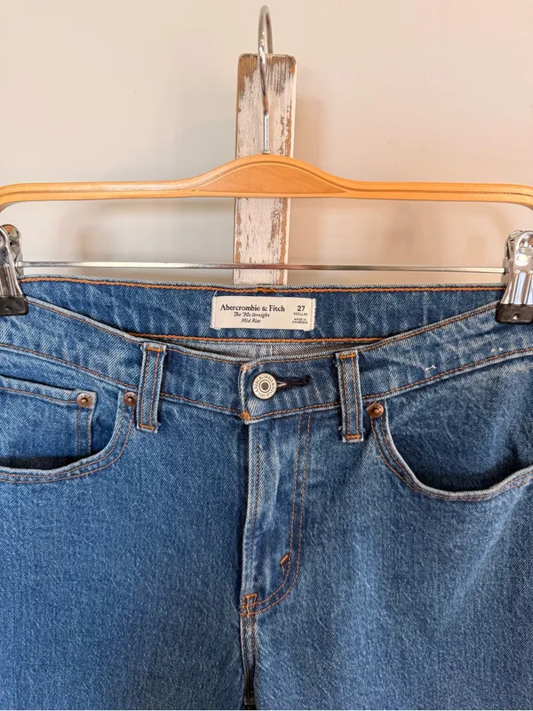Abercrombie Fitch The Straight Mid Rise Jeans Womens 27 Regular Blue Medium Wash - Image 3