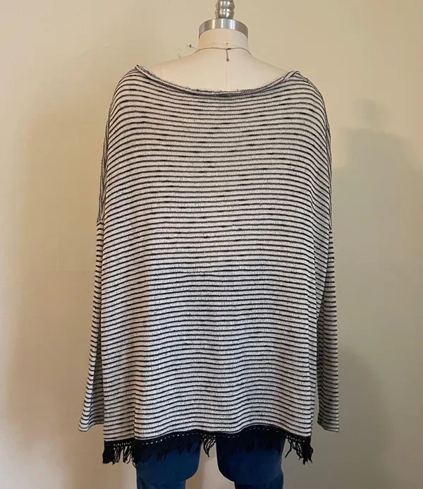 Striped Knitted Fringe Top - Image 4