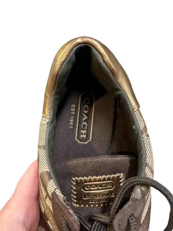 Coach Katelyn Monogram Classic Signature Lace Up Sneakers Size 7 - Image 4