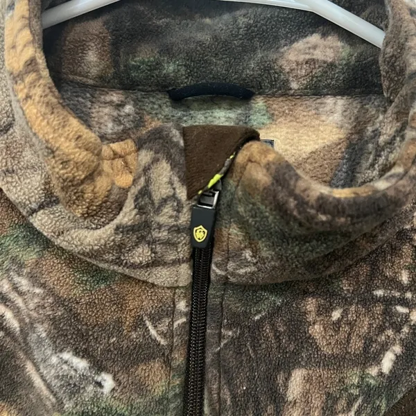 FINAL PRICE Game Winner Camouflage Fleece Jacket - Image 3