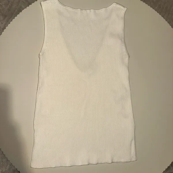 Abercrombie NWT Shell Scoopback Sweater Tank - Image 2