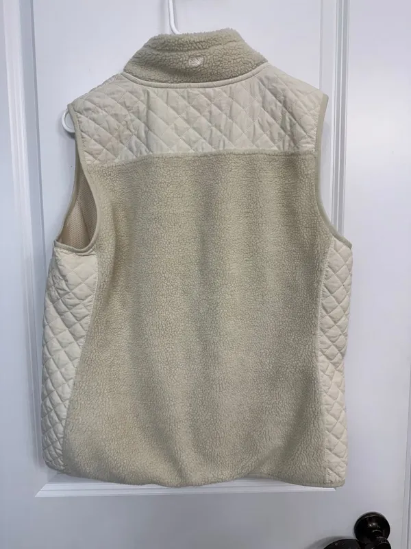 Vineyard Vines Cream Sherpa Quilted Full Zip Vest Women’s L - Image 6