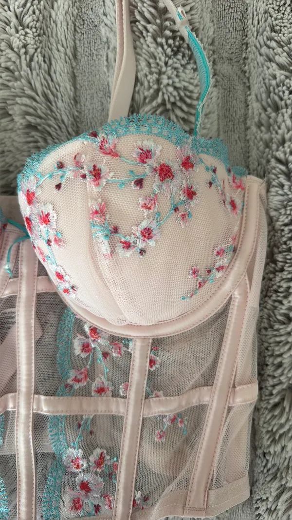 Victoria's Secret Corset Top - Image 4