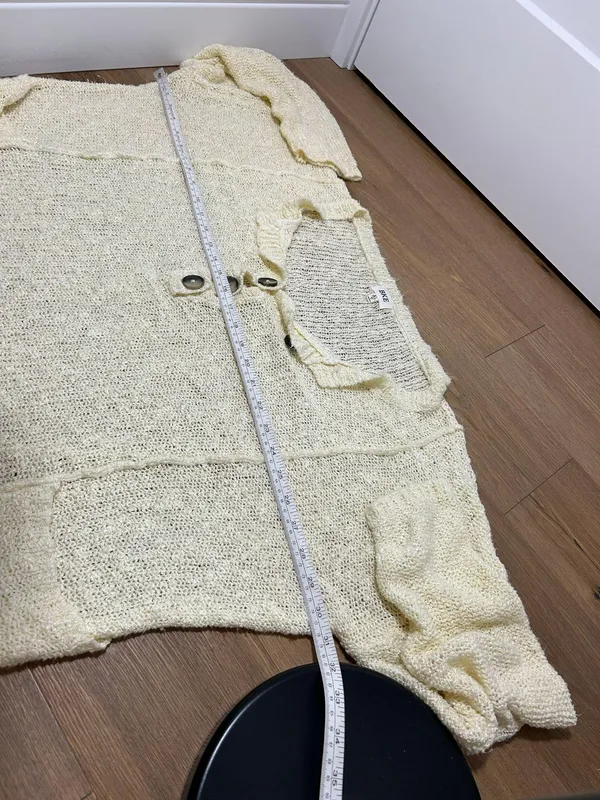 Buckle XL  sweater top - Image 8