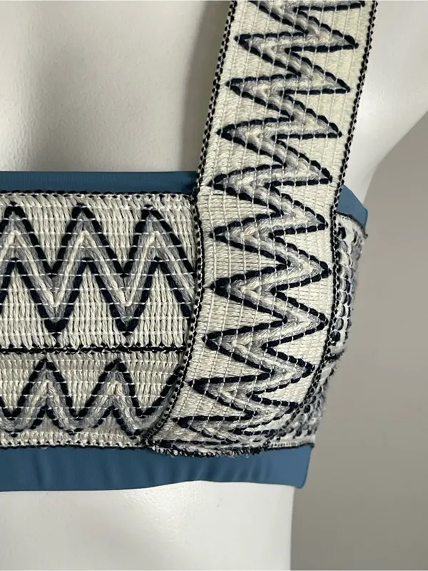 ELYSIIAN | Light Blue Woven Zig-Zag Bandeau Crop Top Sz S - Image 3