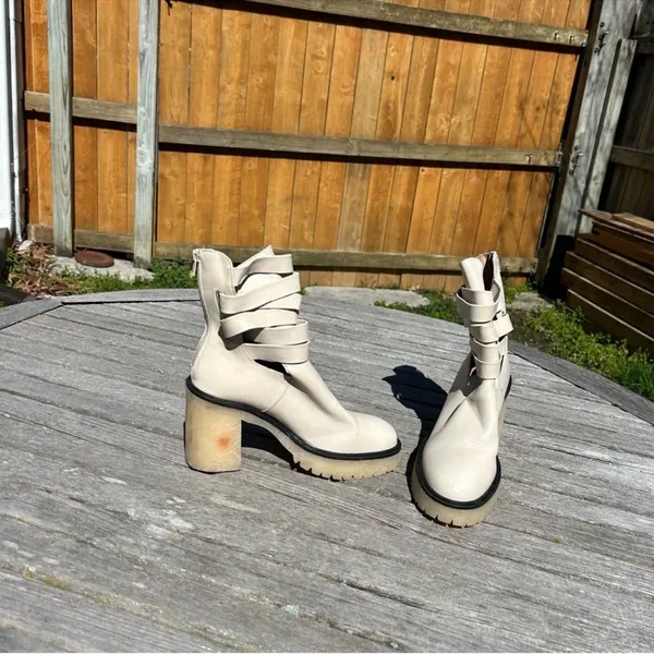Free People Jesse cutout heeled Boots size 39 ( 8.5 us)‎ - Image 4