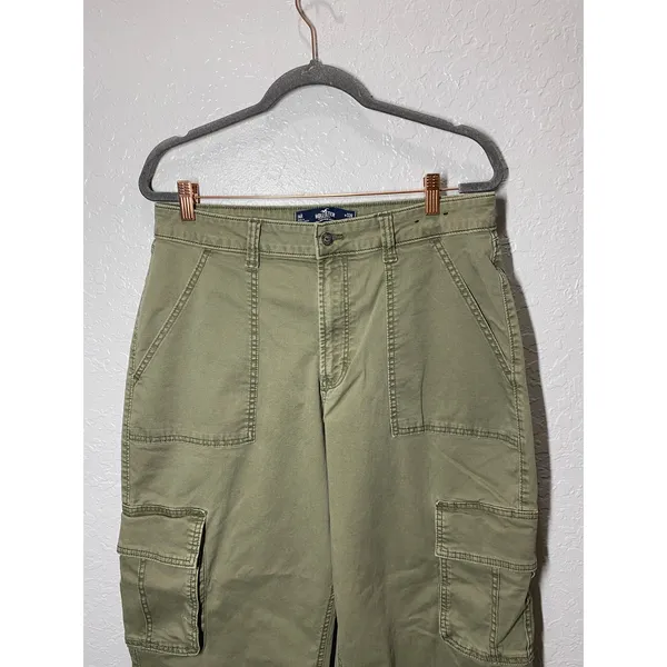 Hollister Ultra High Rise Baggy Green Cargo Pants Sz 14R Boho Outdoors Casual - Image 3
