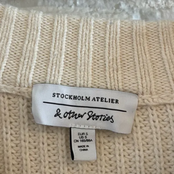 & other stories cream oversized knit sweater - Image 3
