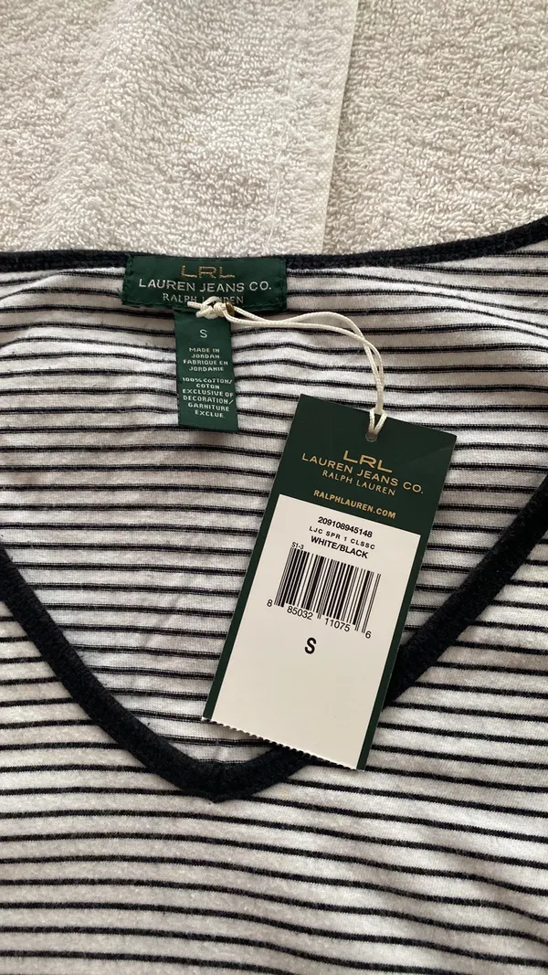 T-shirt short sleeve V-neckline stripes size small NWT - Image 6