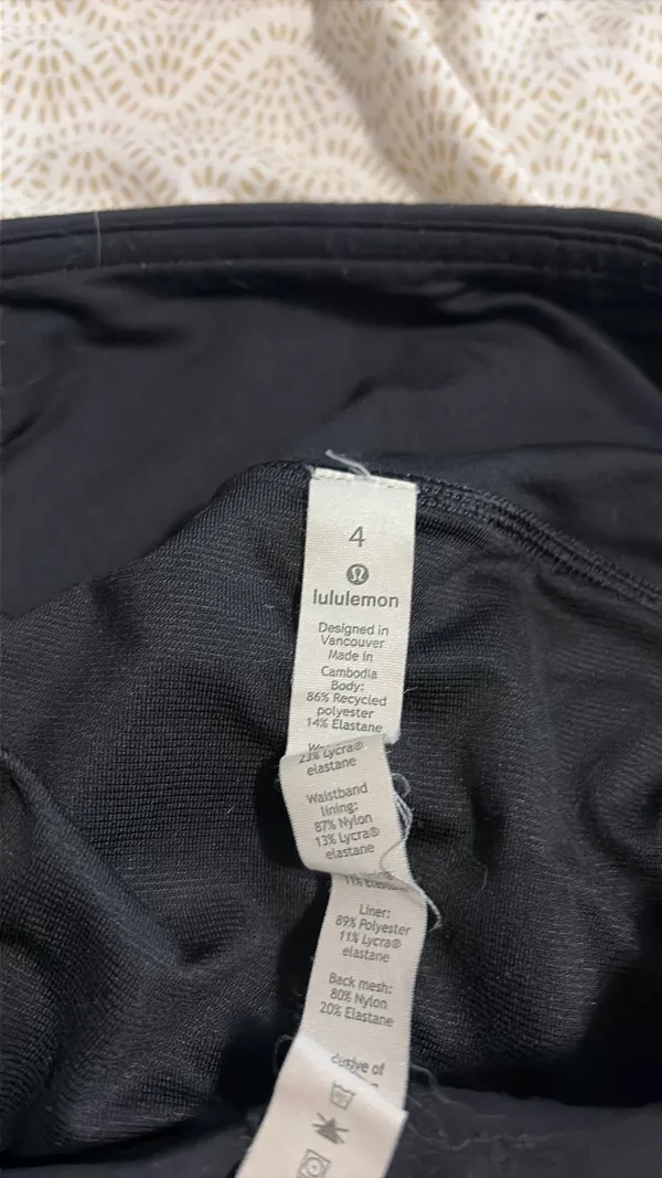 Lululemon Shorts Speed Up 4" - Image 5