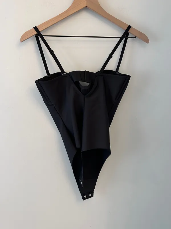NWT Skims Molded Underwire Bodysuit Onyx Small (SOLD OUT) - Image 2