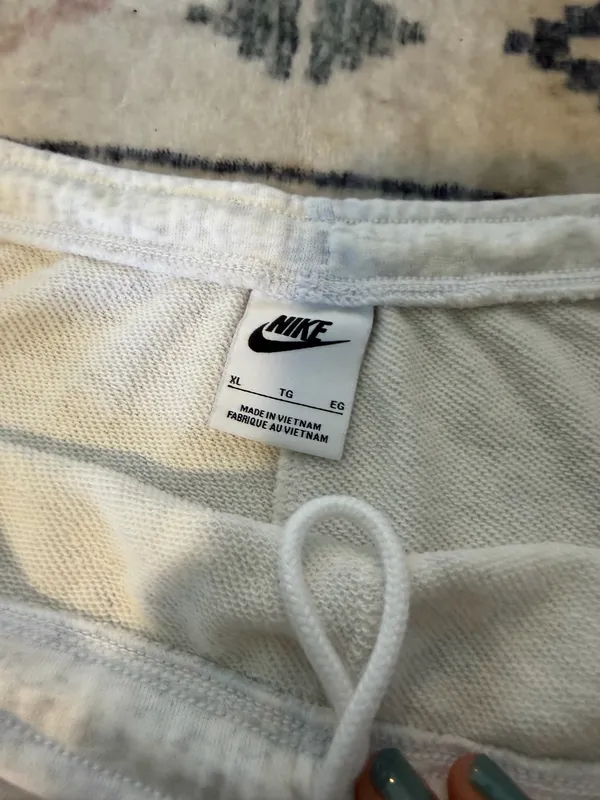 Nike joggers - Image 2