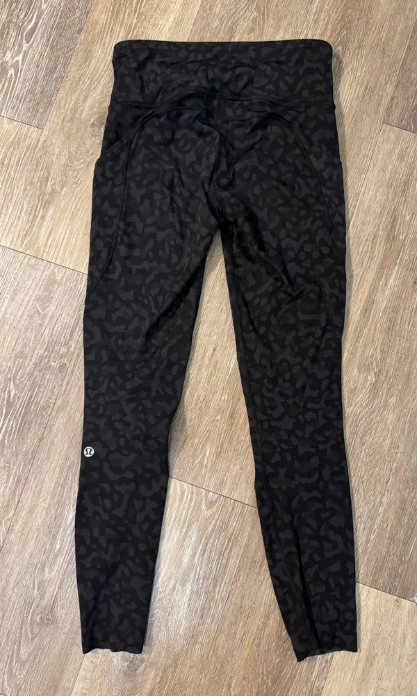 Lululemon Fast and Free High-Rise Tight 25" - Image 6