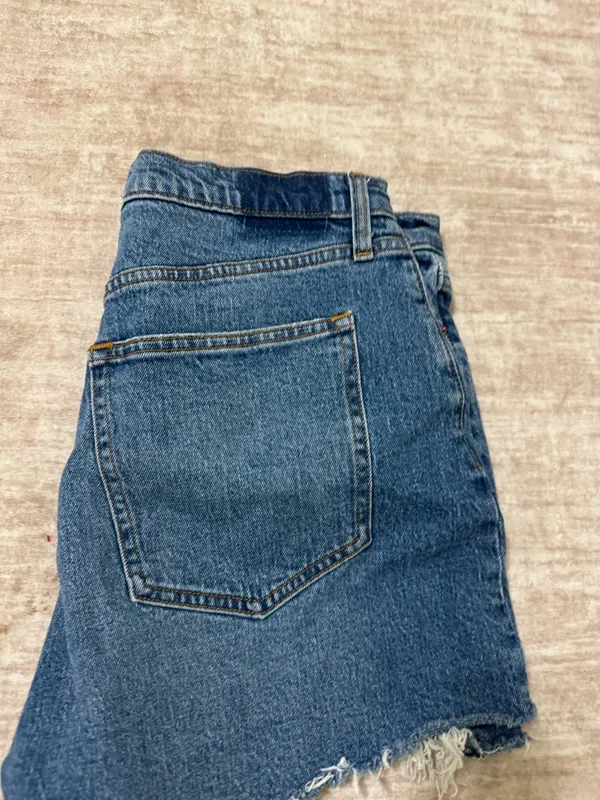 Abercrombie & Fitch curve love mom shorts 4” size 32/14 - Image 4