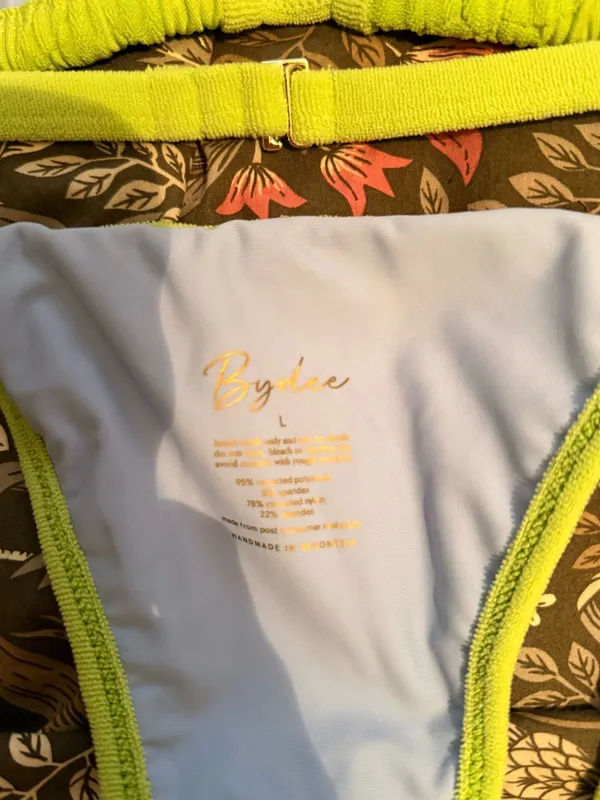 Bydee green flower swim set Size M - Image 5