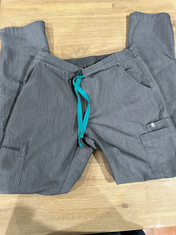 Figs pant scrubs in graphite technical collection in XS - Image 4