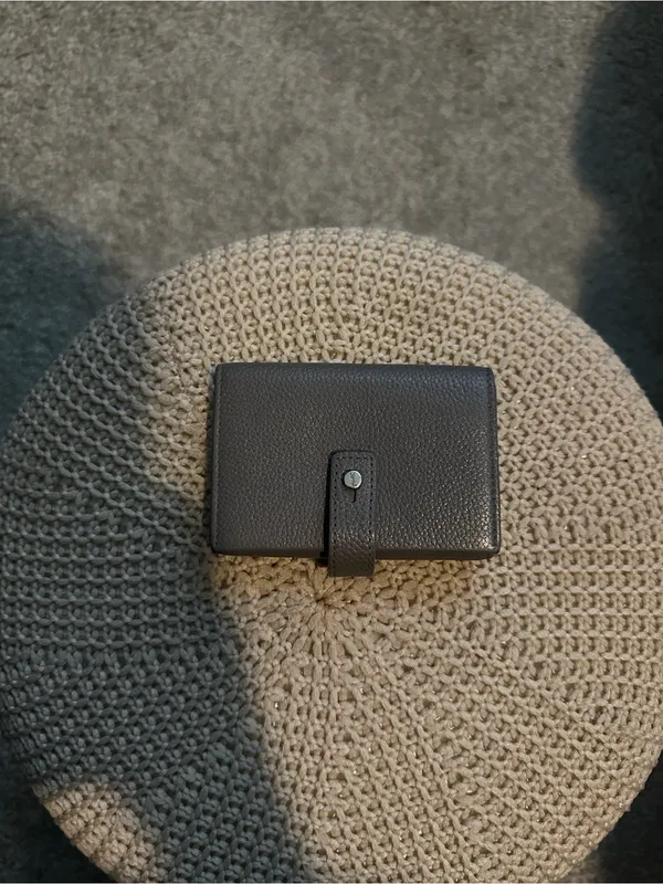 Authentic YSL Gray Pebbled Leather Key Holder with Silver Hardware - Image 4