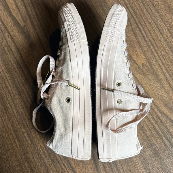 Converse Size 7.5 Pale Pink Low Top Sneakers Shoes - Image 5