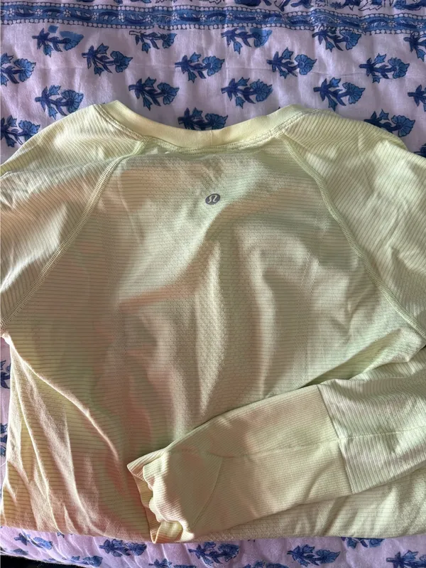 Lululemon Long Sleeve Swiftly Tech  - Image 5