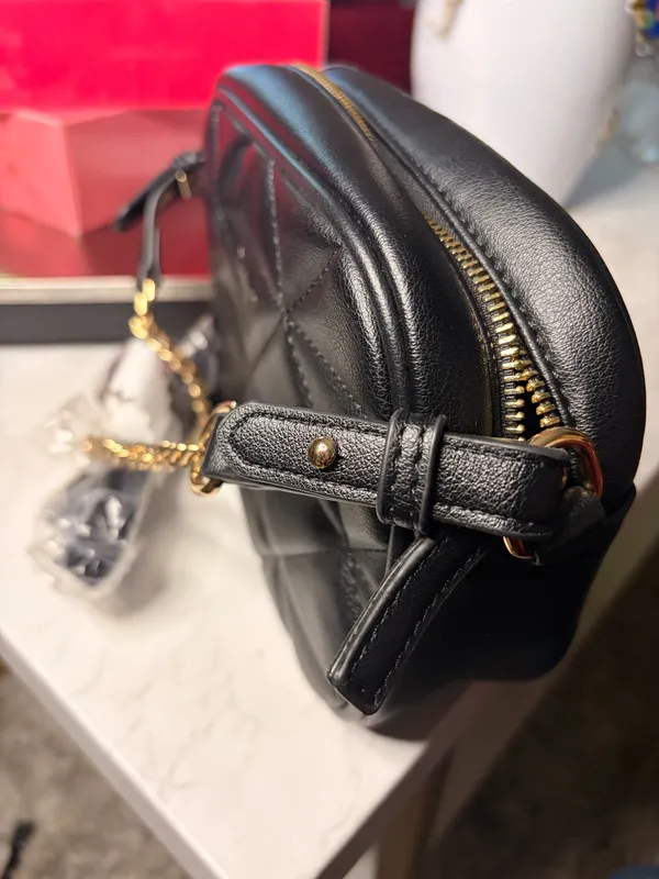 & Other Stories YSHUO Quilted Black Crossbody Bag with Gold Chain - Image 3