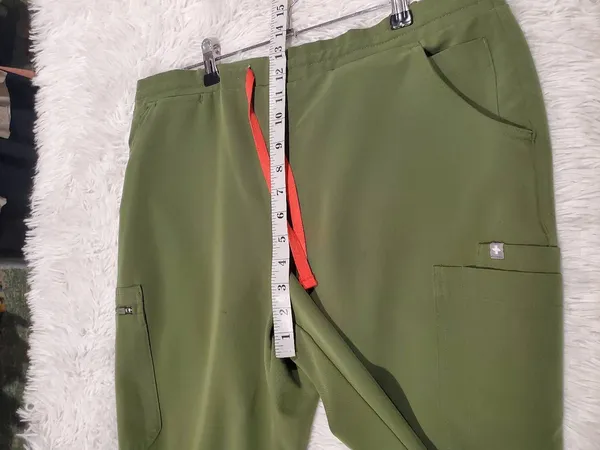 Figs Yola High-Rise Slim Scrub Pant in Green Medium Tall - Image 4